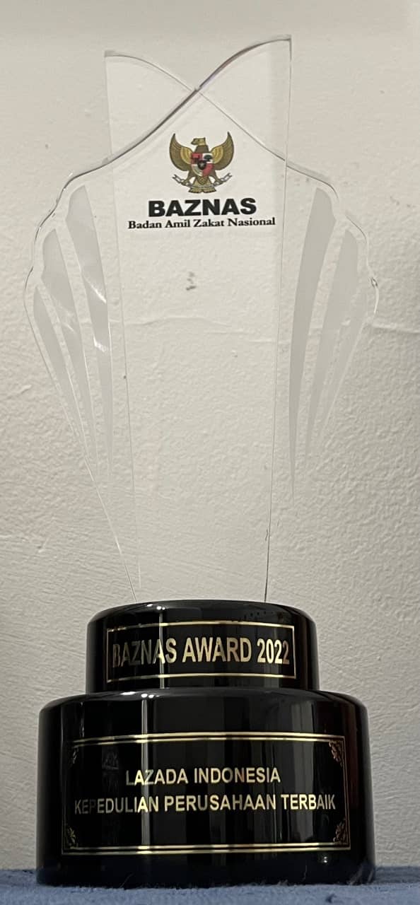 Lazada Terima Penghargaan Baznas untuk Kategori Kepedulian Perusahaan Terbaik