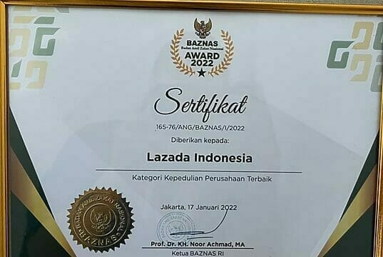 Lazada Terima Penghargaan Baznas untuk Kategori Kepedulian Perusahaan Terbaik